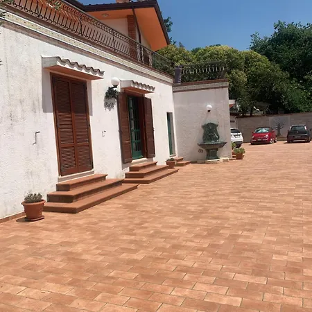 住宿加早餐酒店 Diana *