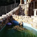 לינה וארוחת בוקר Diana *